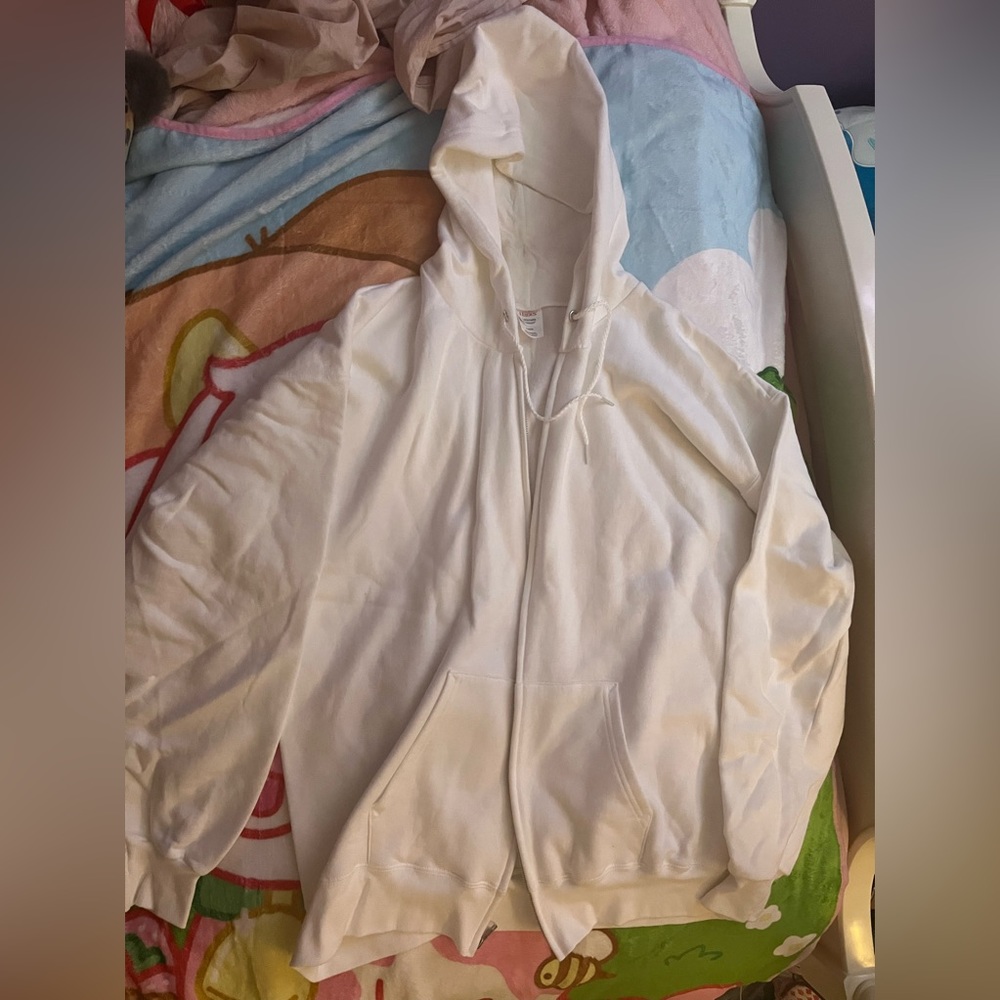 White oversized zip up hoodie